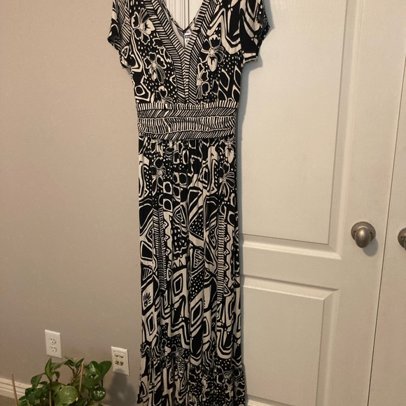 Awesome maxi medium tall black and cream dress - Picture 5 of 5